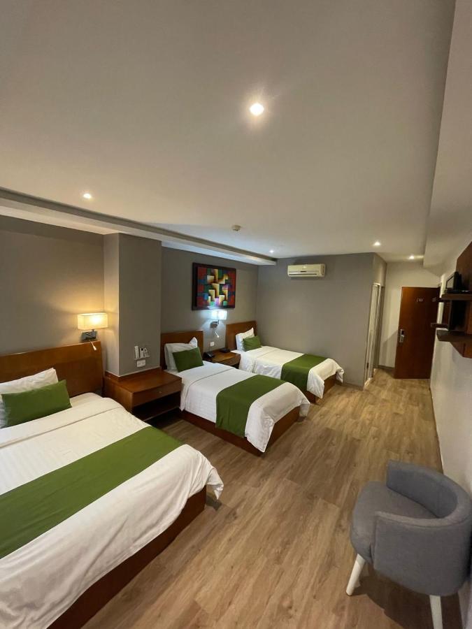 Hotel Plaza Monte Carlo Guayaquil Exterior photo