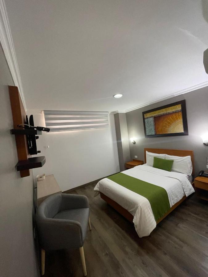 Hotel Plaza Monte Carlo Guayaquil Exterior photo